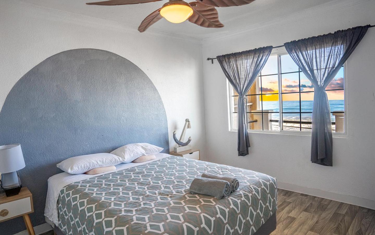 Beachfront Two Bedroom With 3 Beds Tijuana Luaran gambar